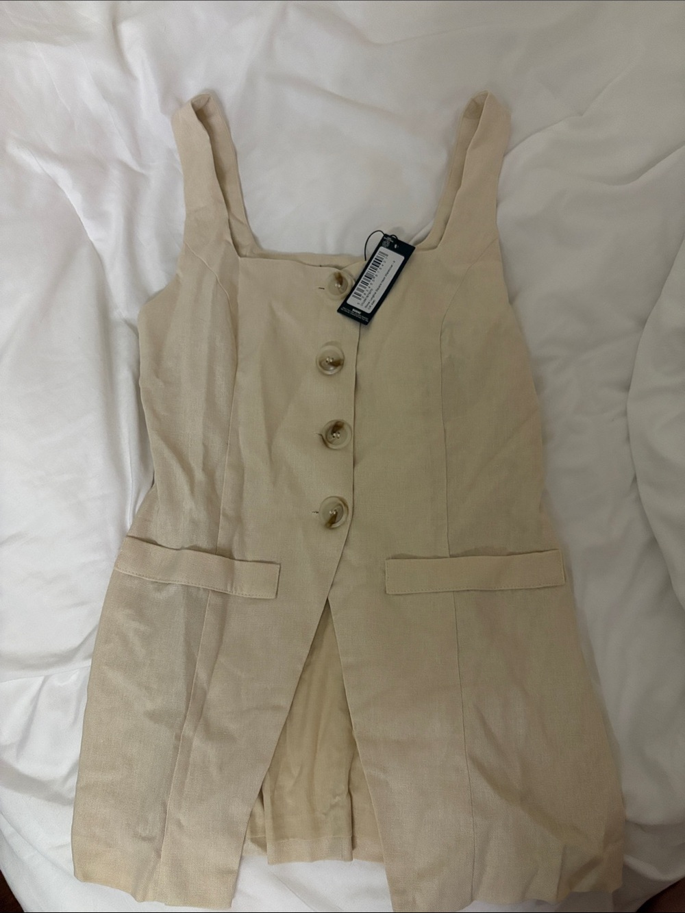 PrettyLittleThing Cream Button-Front Vest